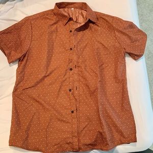 Men’s short-sleeve button down shirt
